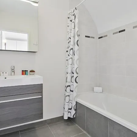 Unique 3-bedroom With Parking In The Heart Of